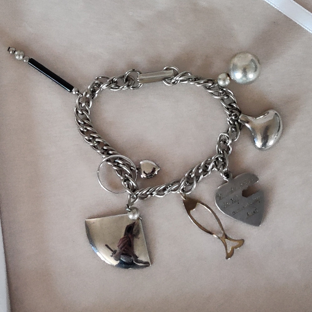 Vintage sterling silver charm bracelet